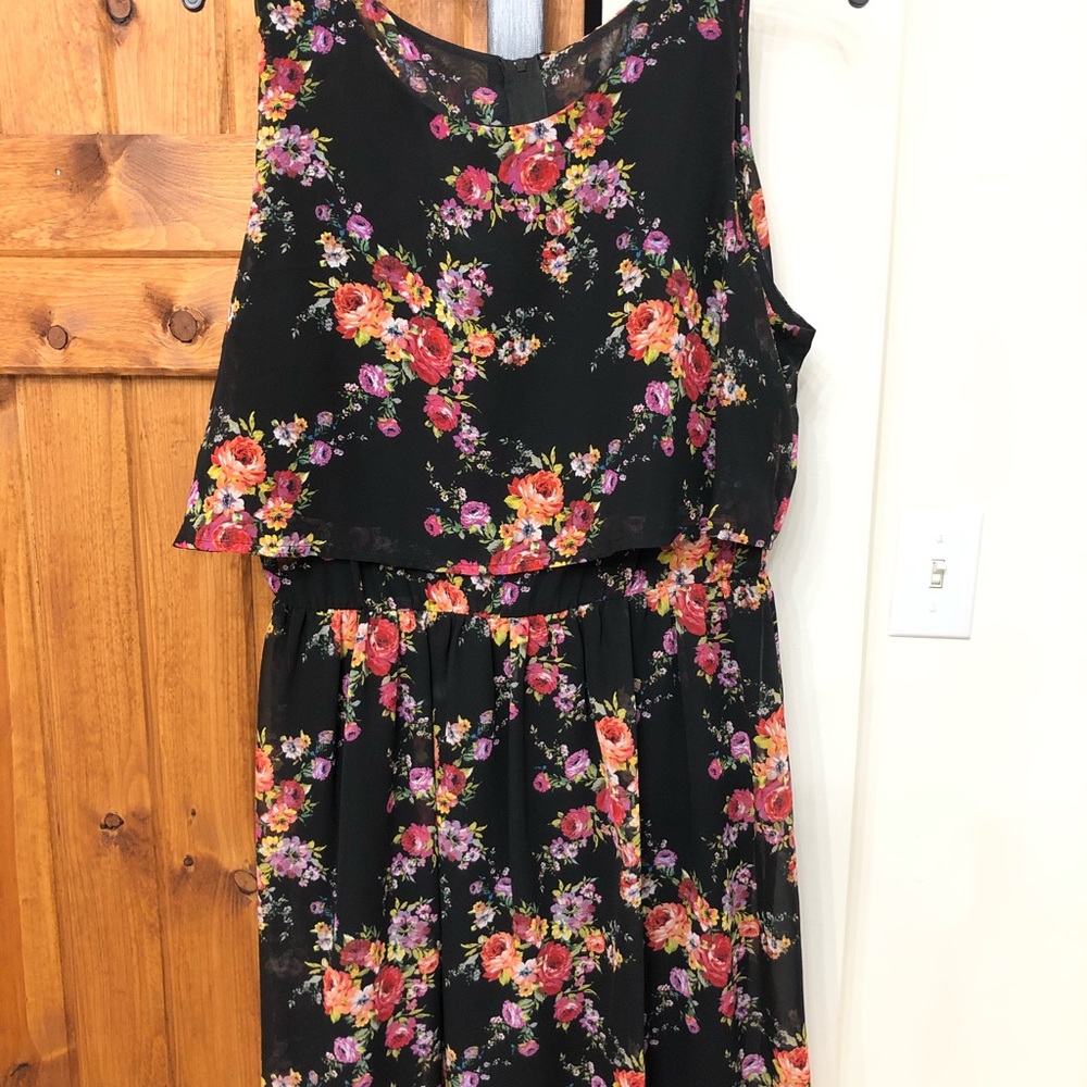 Black printed short summer dress
